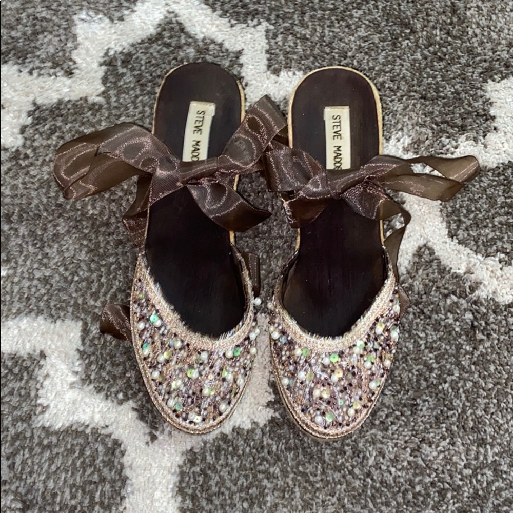 Ballerina wedge shoes